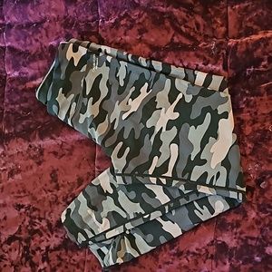 Calvin Klein proformance leggings. M